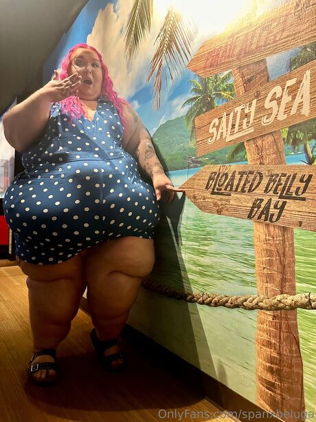 spanxbeluga model perfect pictures