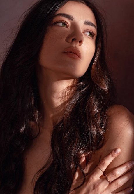 bryunetka ann model porn pictures