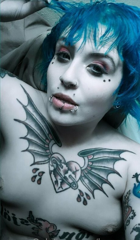 famous midget onlyfans naked images