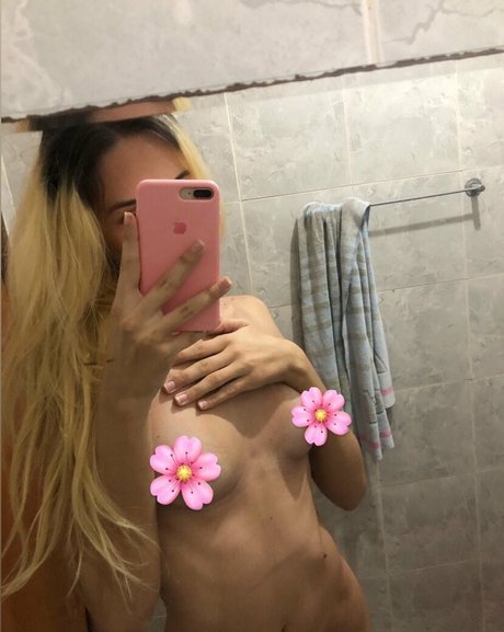 Lindy Velame pornstar beautiful galleries