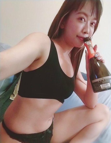 kiwakooikawa model top photo