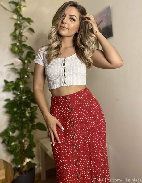lillieinlace erotic pornstar pictures