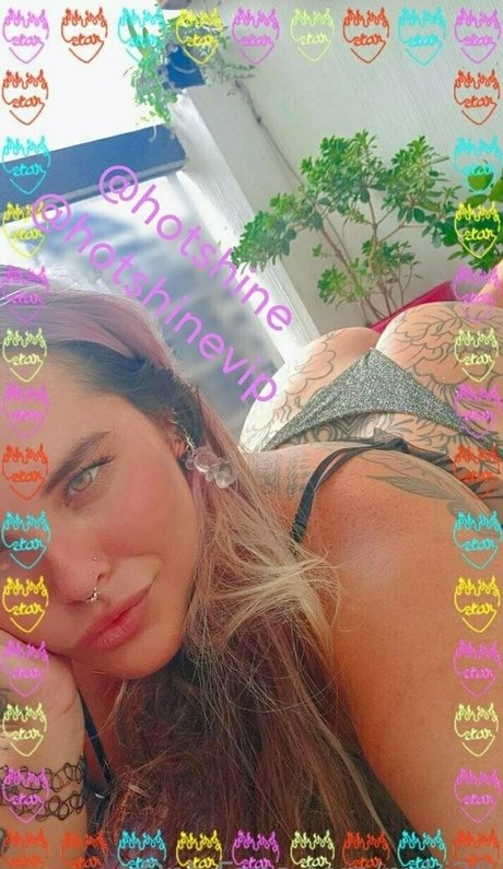 nyki20 xxx model gallery
