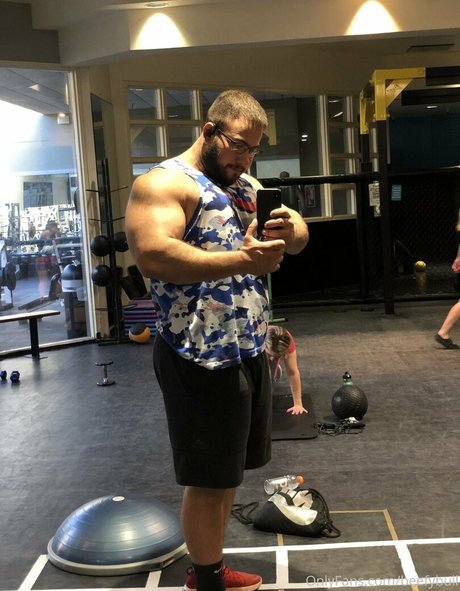 beefybull model porn photos