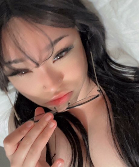 Aliyah Delaney model hd pics