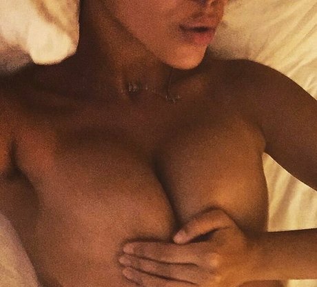 mariabluvshtein best model gallery