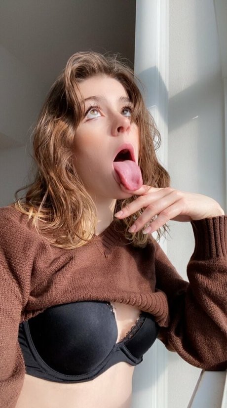 Miaforme vip nude model gallery