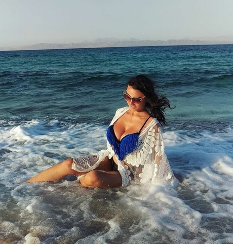 Lupulescu P star naked gallery