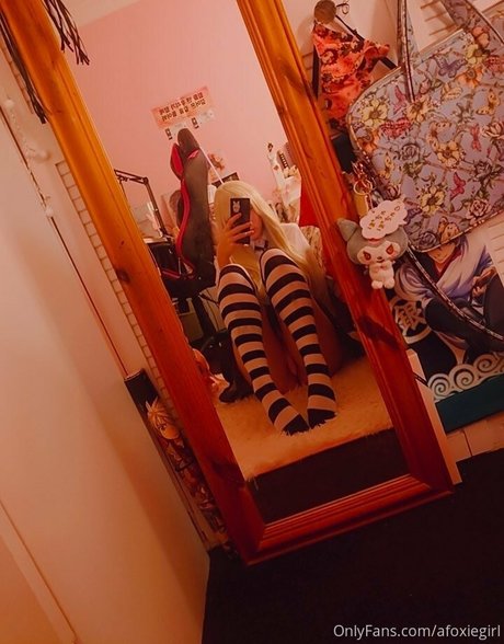 afoxiegirl hot pornstar image