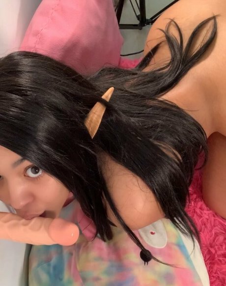 brattyjewlss pornographic actress img