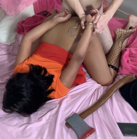 brattyjewlss hot pornstar image