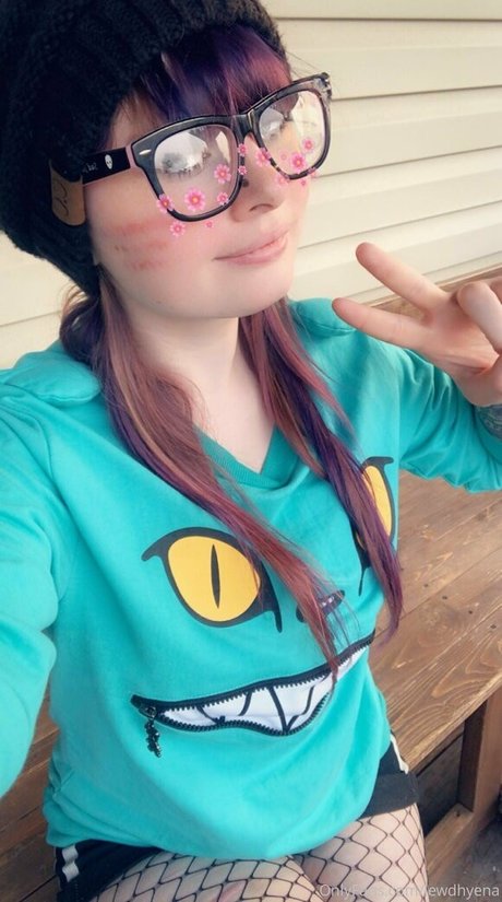 lewdhyena pornstar nude pics