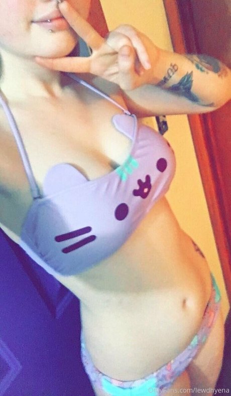 lewdhyena xxx star images