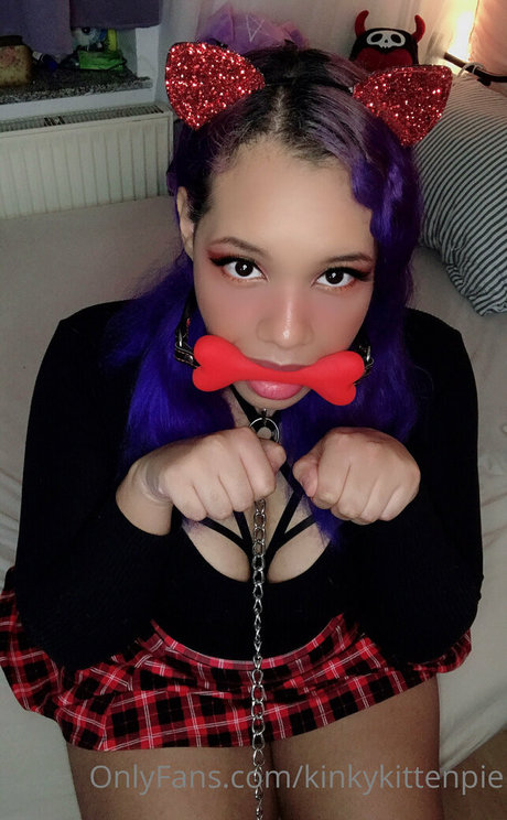 kinkykittenpie pornstar top photo