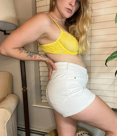 ryliehaze420 free model pic