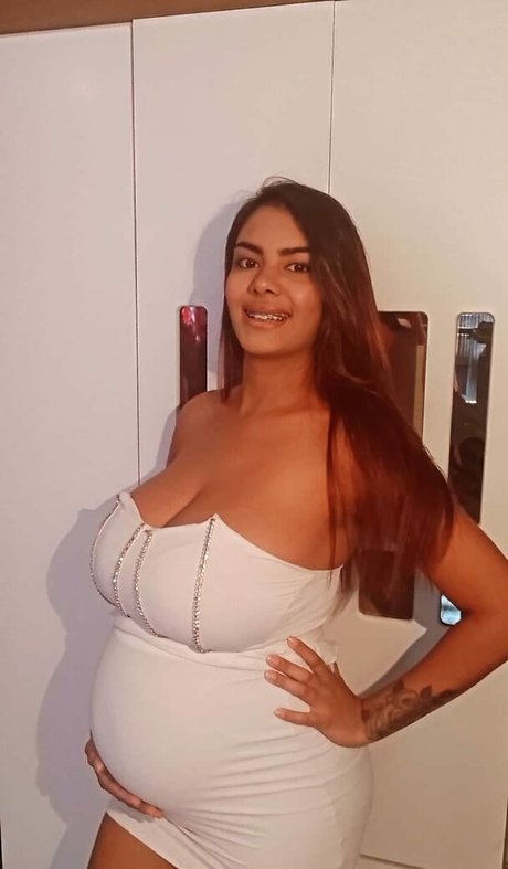 Evelim Alves pretty pornstar image