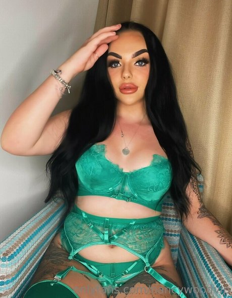 thigh onlyfans hot image