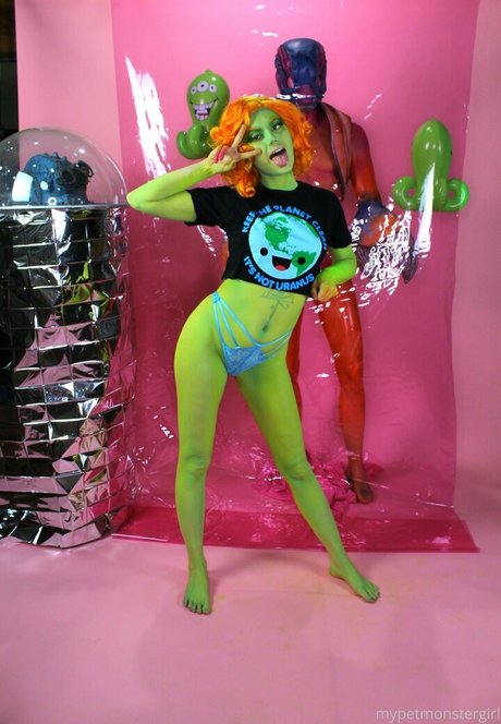 mypetmonstergirl model naked gallery