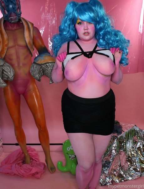 mypetmonstergirl nice model img