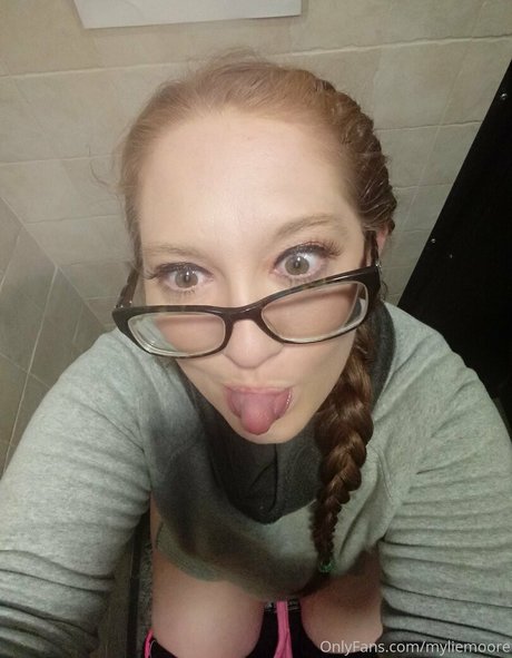 myliemoore sex star pictures