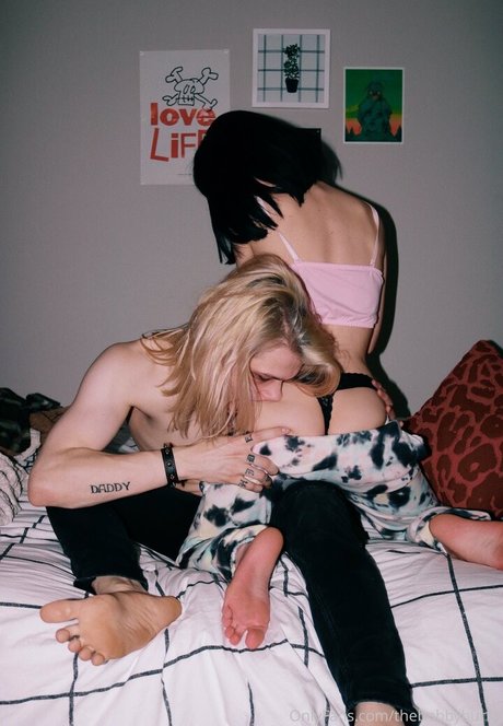 thebobbyburns star erotic image