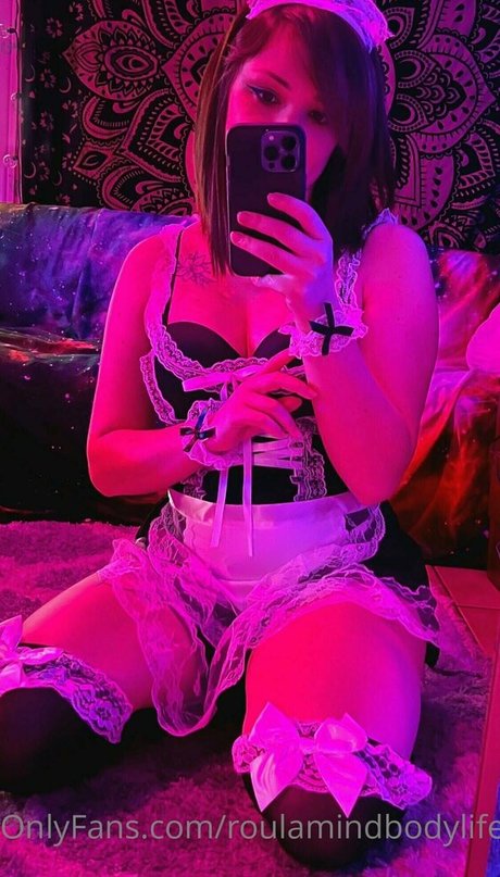 roulamindbodylife model pretty gallery