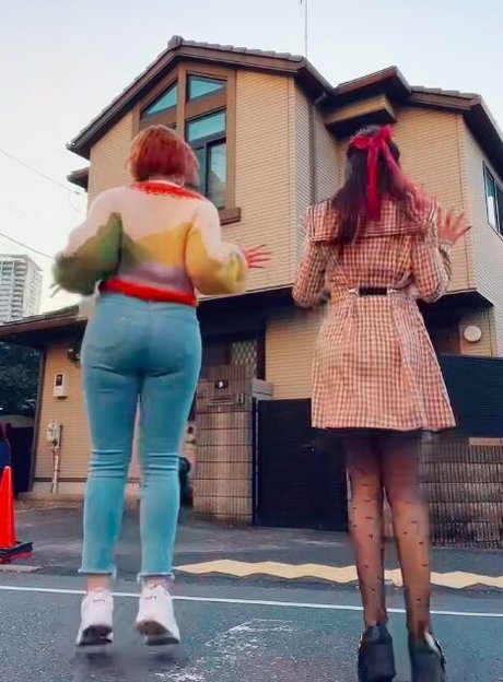 Tokidoki Traveller model sex photos
