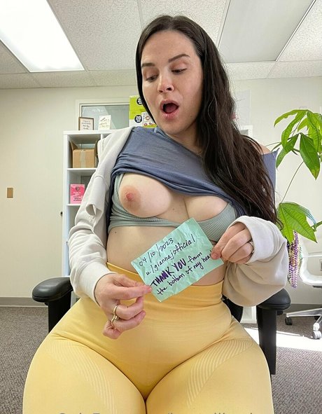 pretty onlyfans hot photos