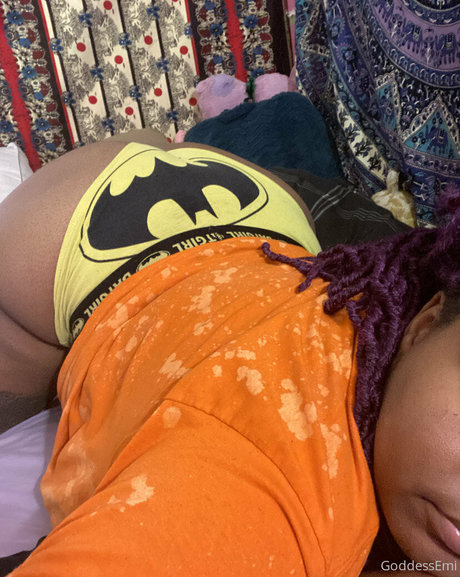 emithegoddess model pics