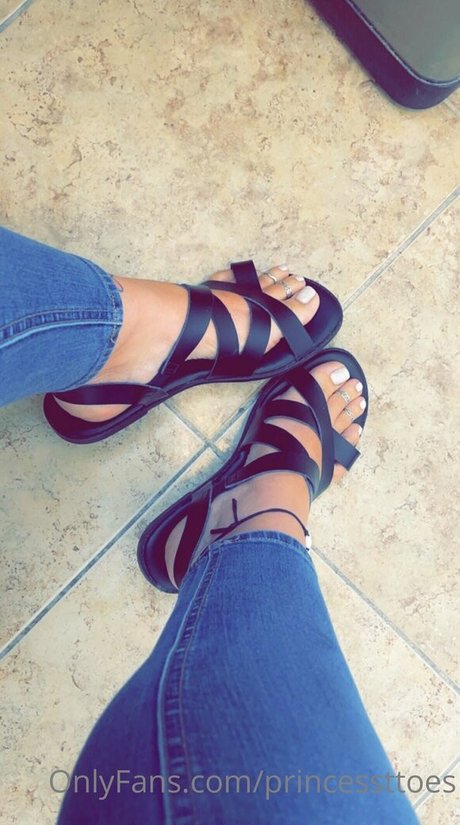 princessttoes high quality model images