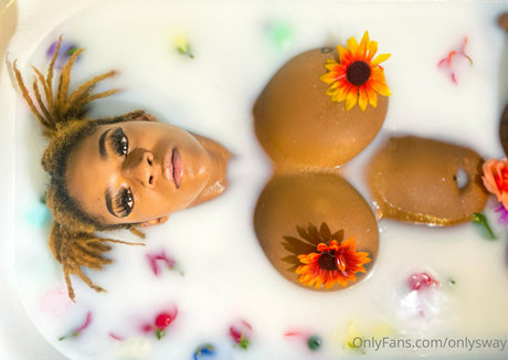 onlysway model hot pics