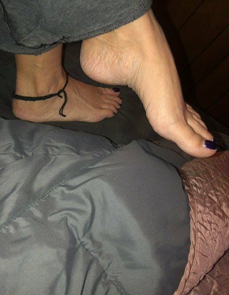 ajonesfeet model art image