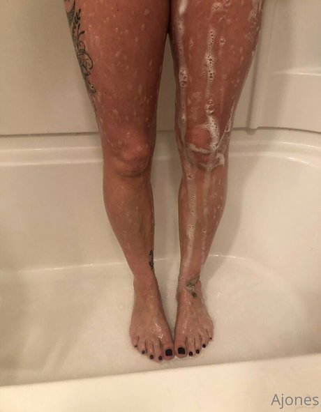 ajonesfeet naked model galleries