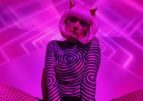 sunkensuccubus free pornstar pics