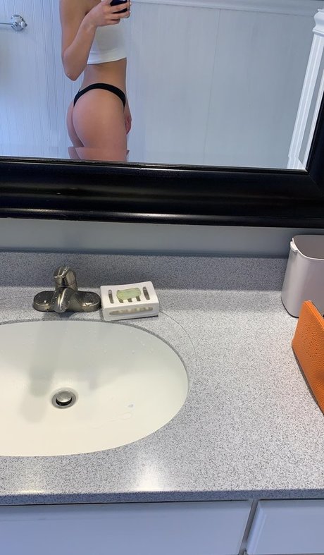 male asian onlyfans top pictures