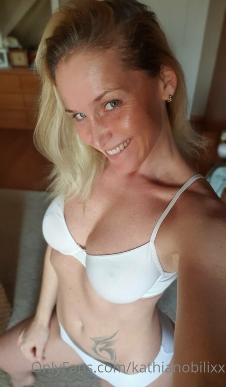 skinny petite onlyfans hd photo