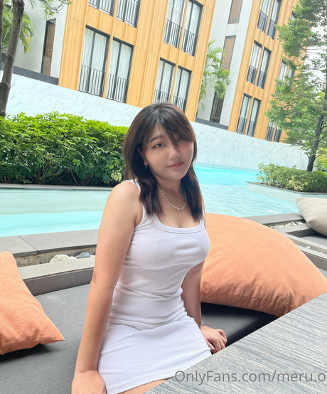 meru o art actress image