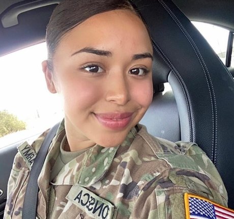Sarai Fonseca pornstar top photo