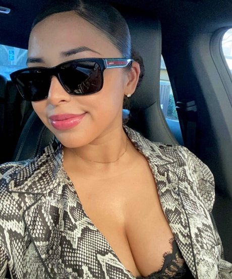 Sarai Fonseca art actress pics