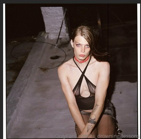ts drowning lessons star hot pics