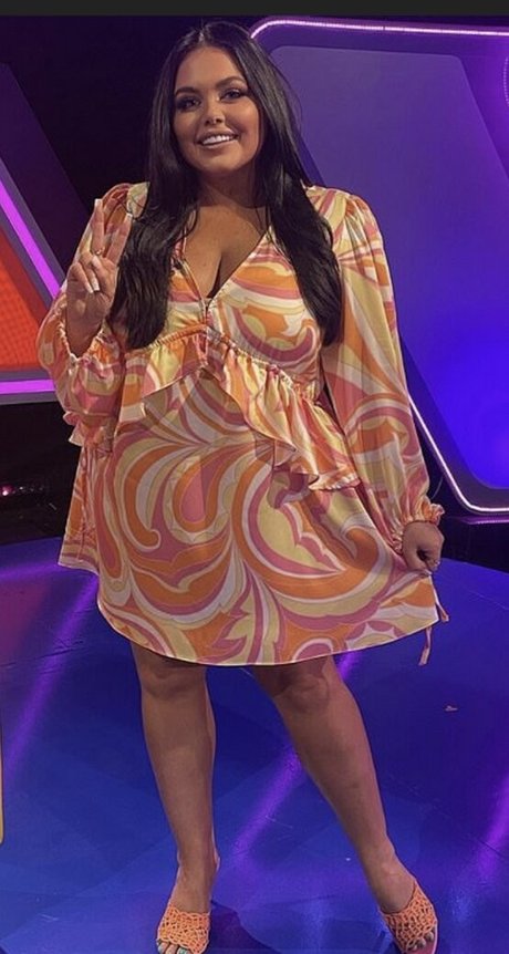 Scarlett Moffatt actress image