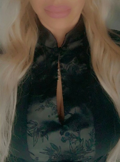 Liilly xxx star picture