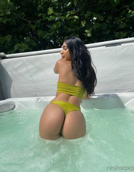 Reshmaxoxo star pornographic image
