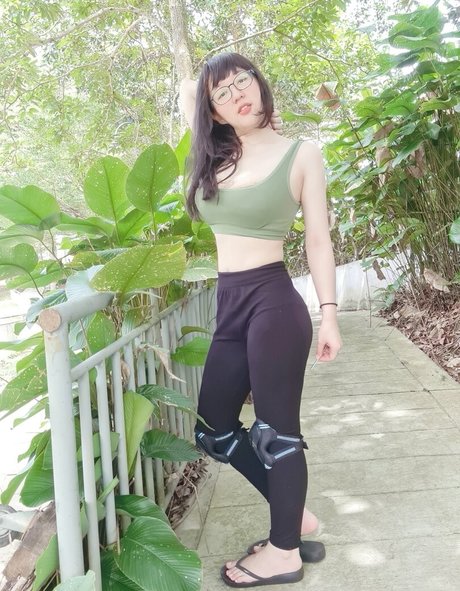 Acacia Wen pornstar pretty photo