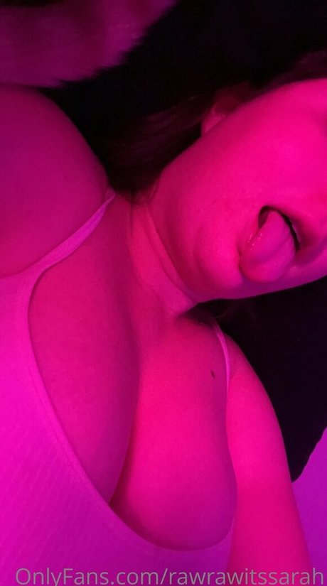 rawrawitssarah pornographic model image