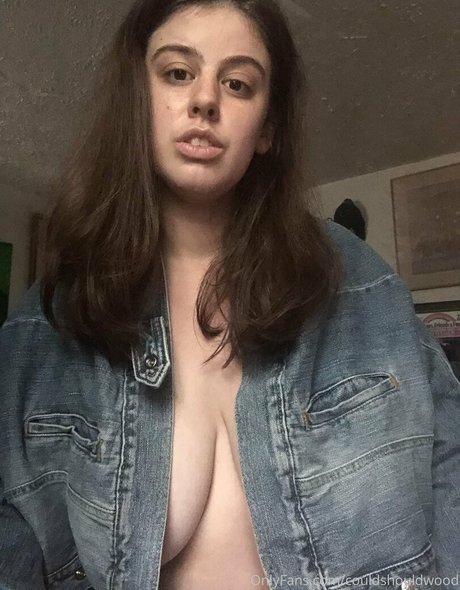 couldshouldwood pornstar sexy pic