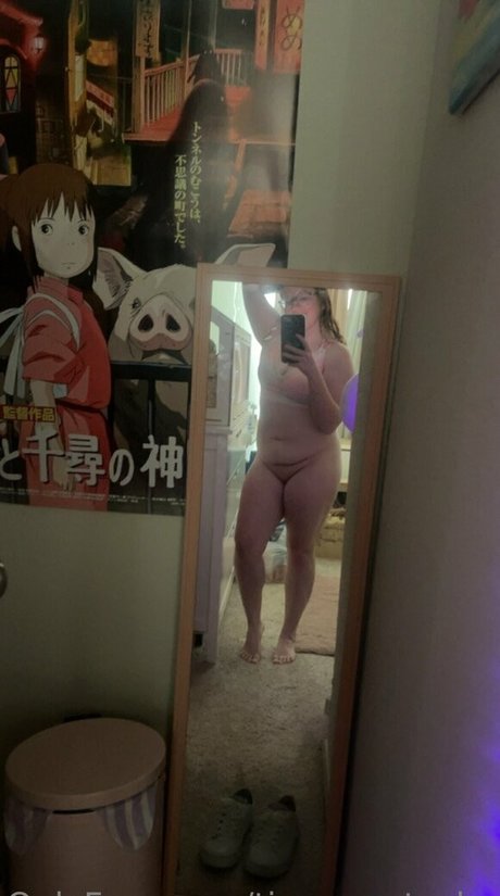 tinycarrotcake model porn photo