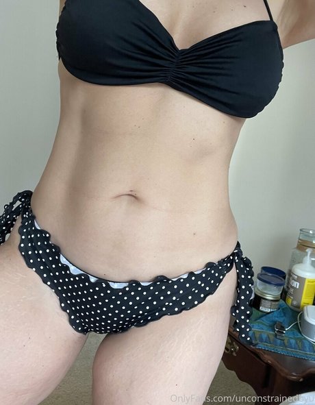 unconstrainedbyu model exclusive galleries