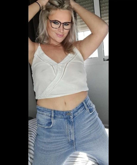 Abi Fox star hd pics