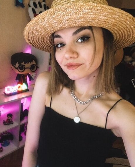 Vikamccline pornstar sexy pictures
